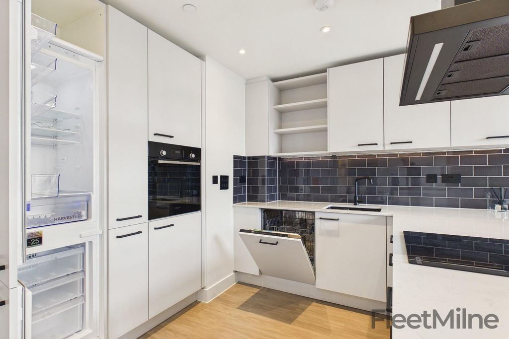 Property photo 2 of 16 Living/Kitchen Area