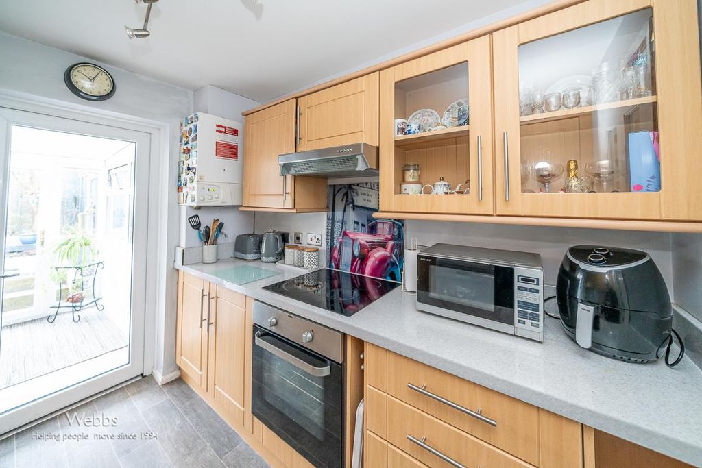 Property photo 3 of 22 Â© Webbs Estate Agents Â© (6 Of 127).Jpg