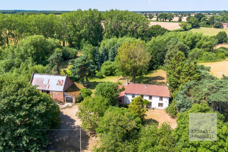 Property photo 1 of 21 Front Aerial