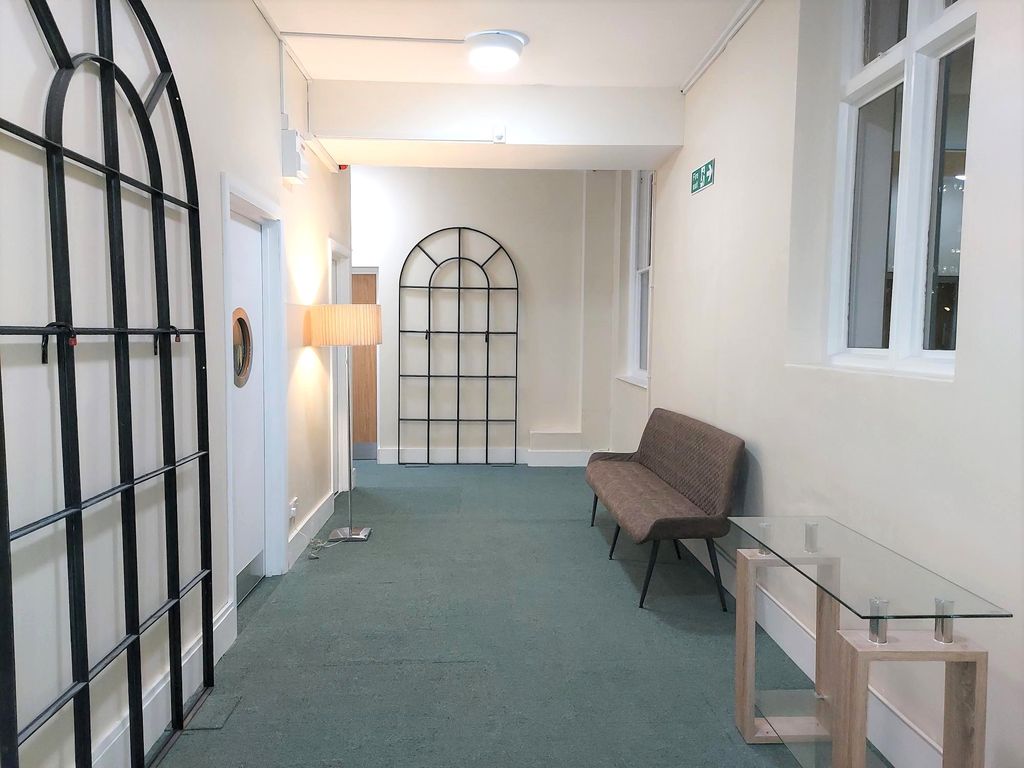 Property photo 2 of 4