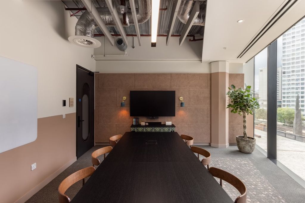 Property photo 3 of 6