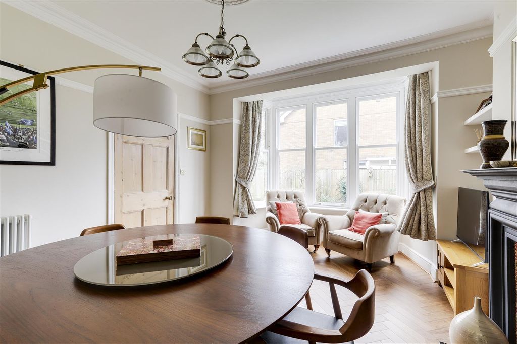 Property photo 3 of 41 2588.Jpg