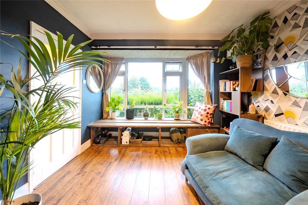 Property photo 2 of 15 Picture No. 06