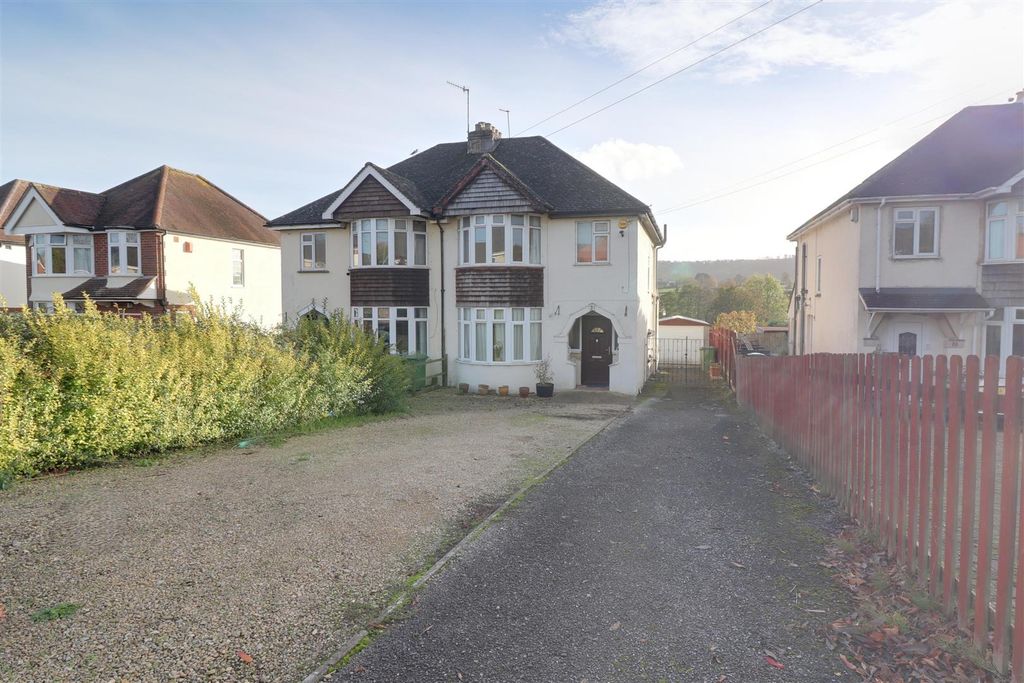 Property photo 1 of 27