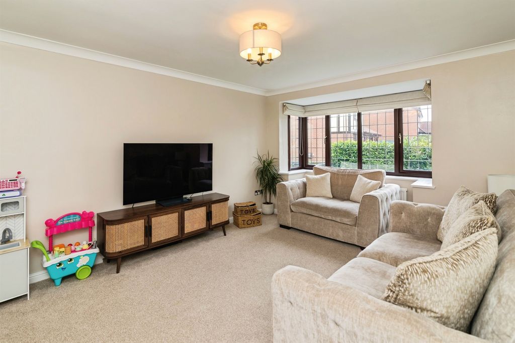 Property photo 3 of 20