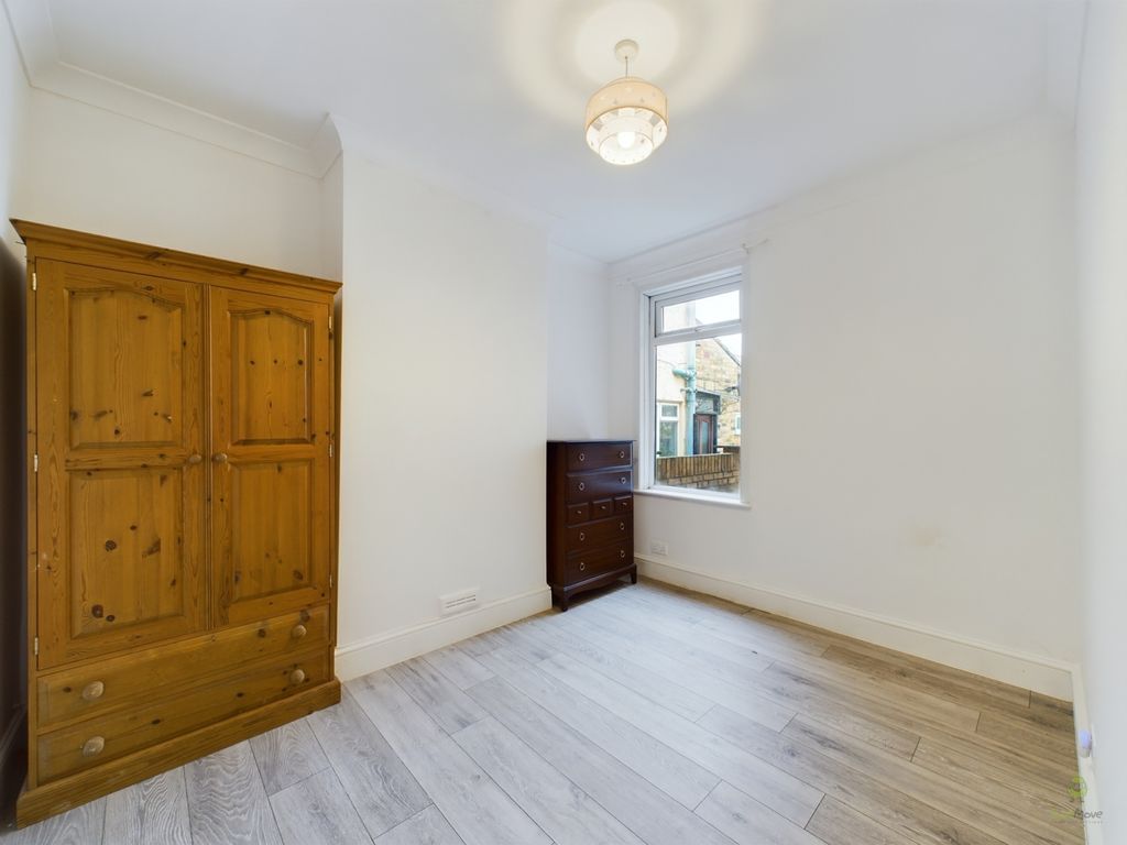 Property photo 3 of 8 Presented By Clinton At Ewemove Bexleyheath And Da