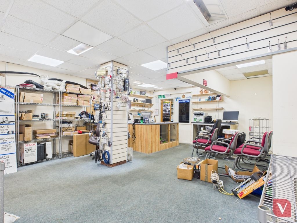 Property photo 3 of 4 Photo 10