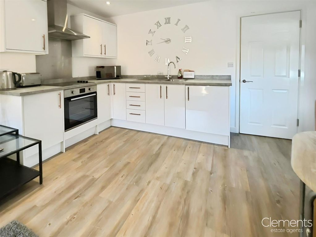 Property photo 2 of 12 0Ae7E468-Photo-2025-06-18-12-27-06.Jpg