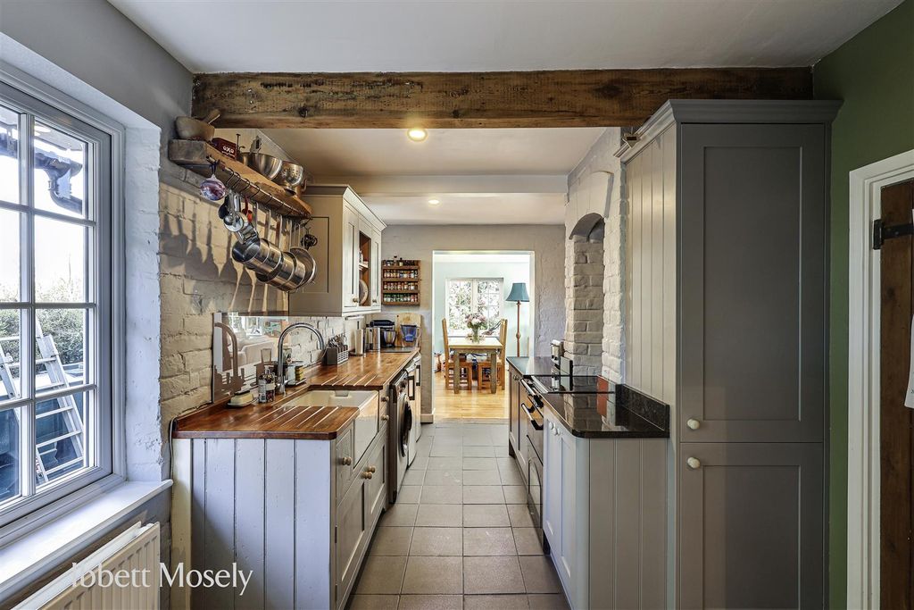 Property photo 3 of 14 9.Jpg