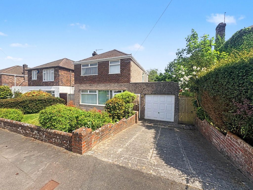 Property photo 2 of 16