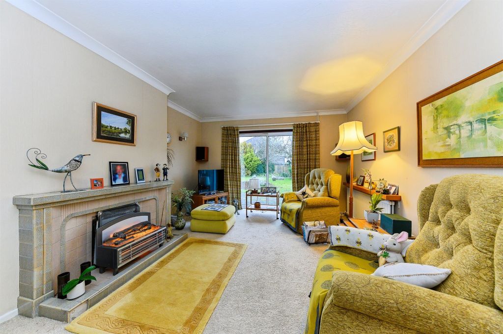 Property photo 2 of 14