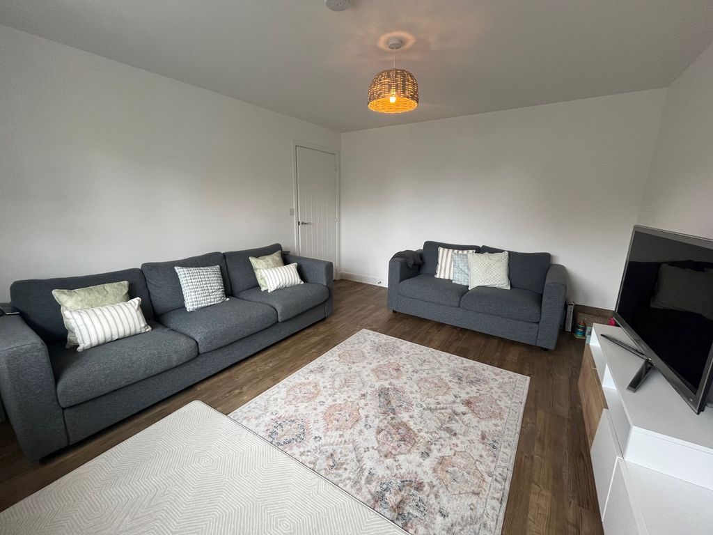 Property photo 3 of 21