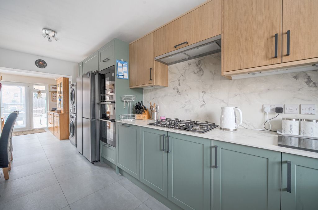 Property photo 3 of 12 14366511269ce713E95737