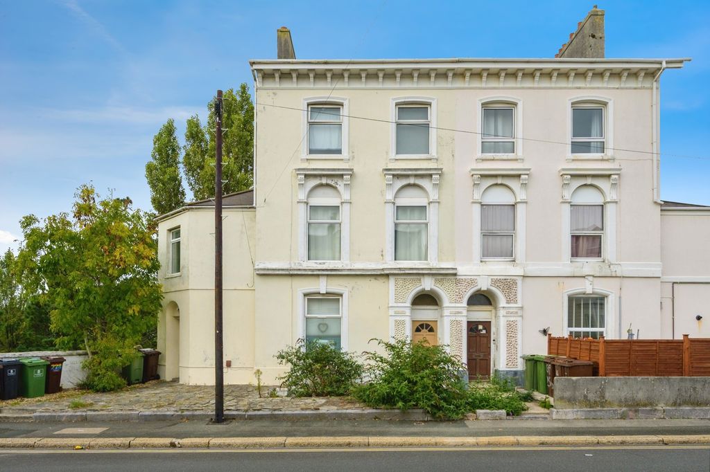 Property photo 1 of 15 Photo