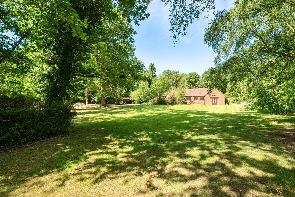 Property photo 2 of 7