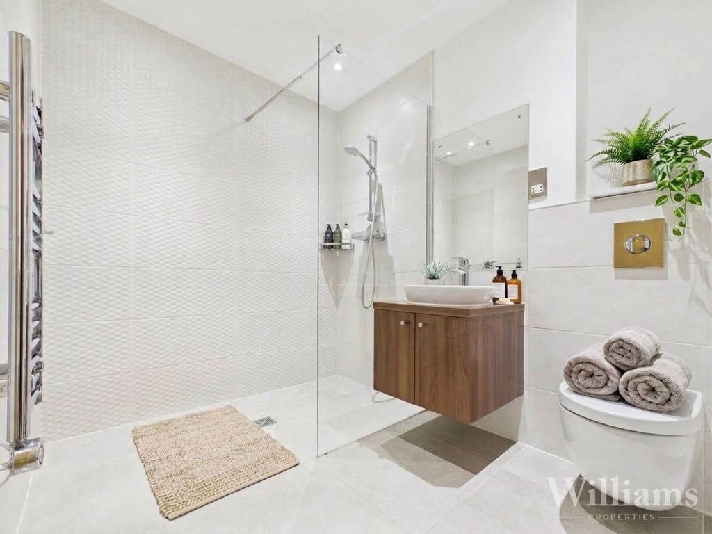 Property photo 3 of 30