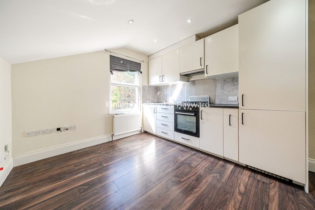 Property photo 1 of 11 Picture No. 02
