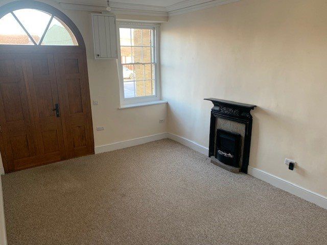 Property photo 2 of 14 3