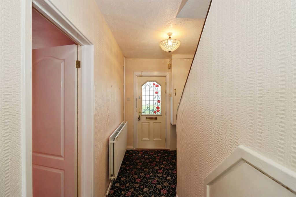 Property photo 3 of 19