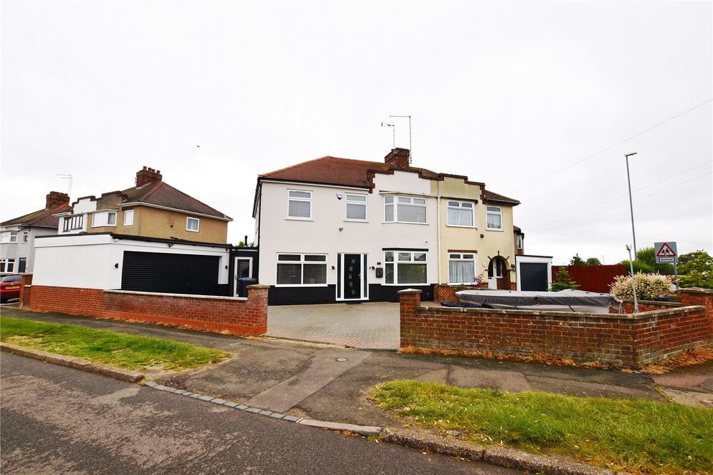 Property photo 1 of 21 Picture No. 01