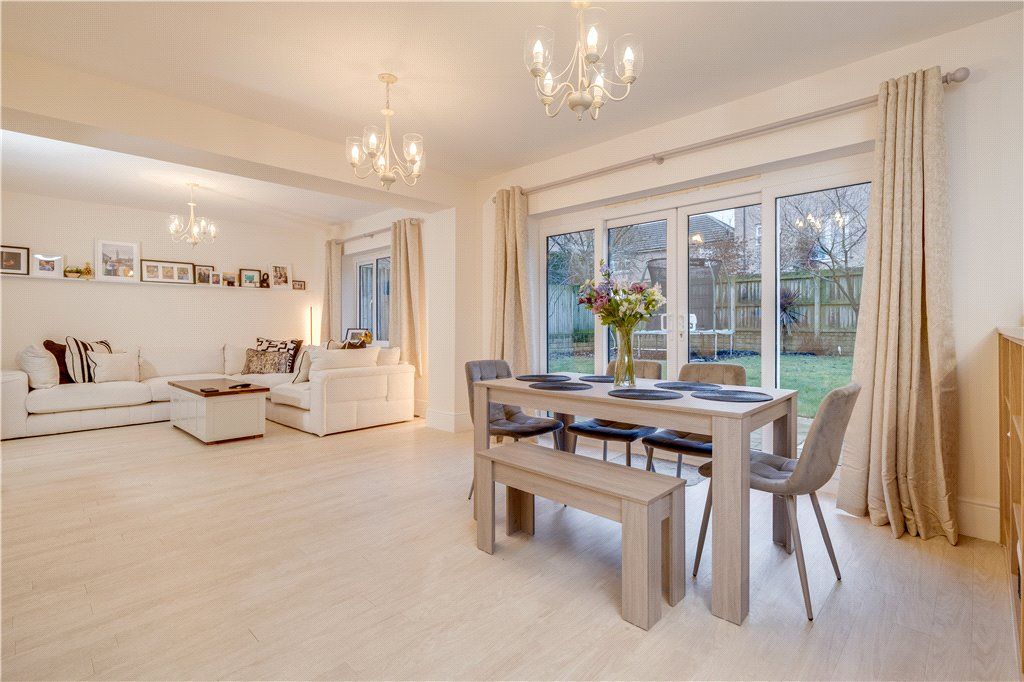 Property photo 3 of 23 Kitchen/Dining Room