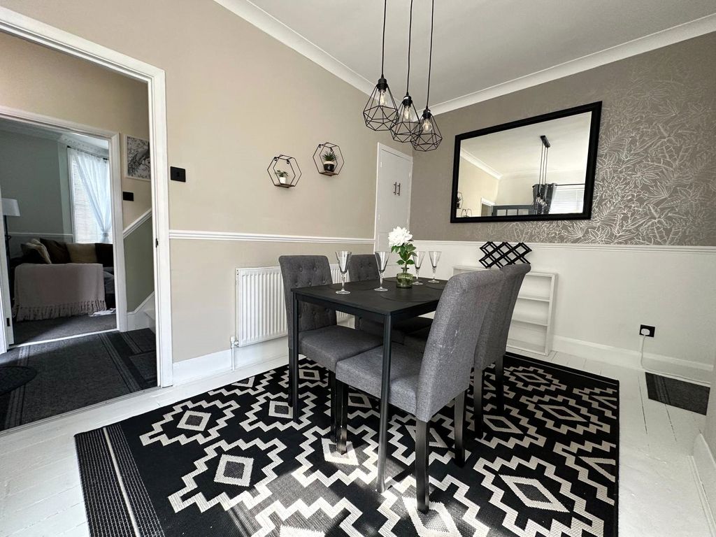 Property photo 3 of 22 Picture 3