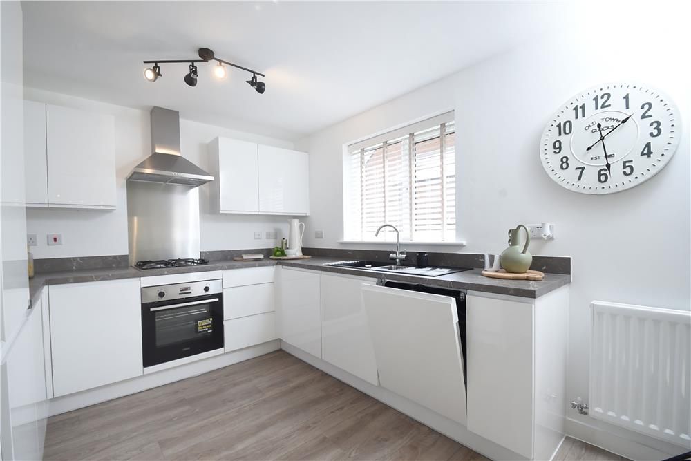 Property photo 3 of 11 Representative Image