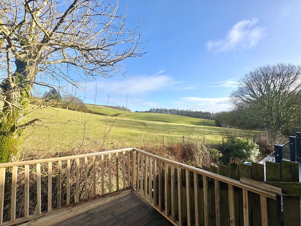 Property photo 2 of 16 Photo 16