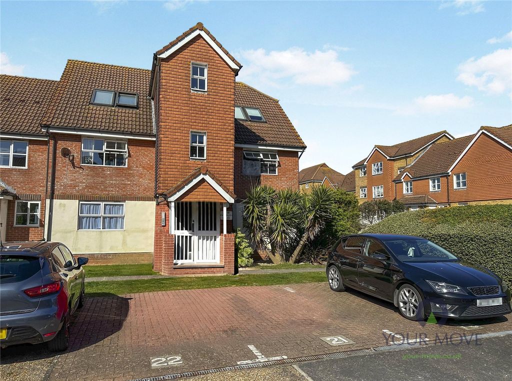 Property photo 1 of 10 Front