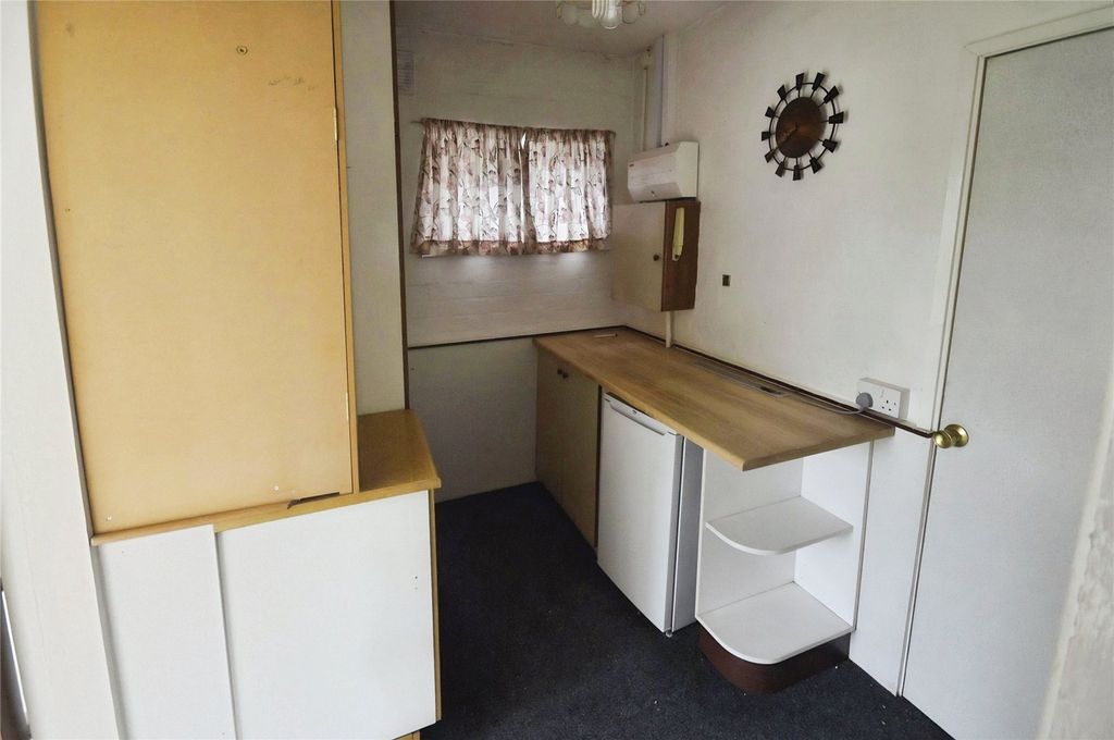 Property photo 3 of 11 Laundry Room