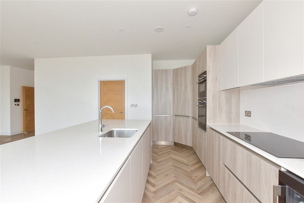 Property photo 1 of 8 Lounge/ Kitchen/ Diner