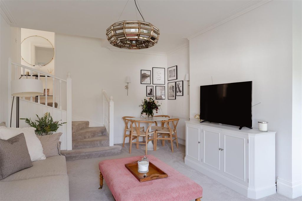 Property photo 3 of 17 6.Jpg