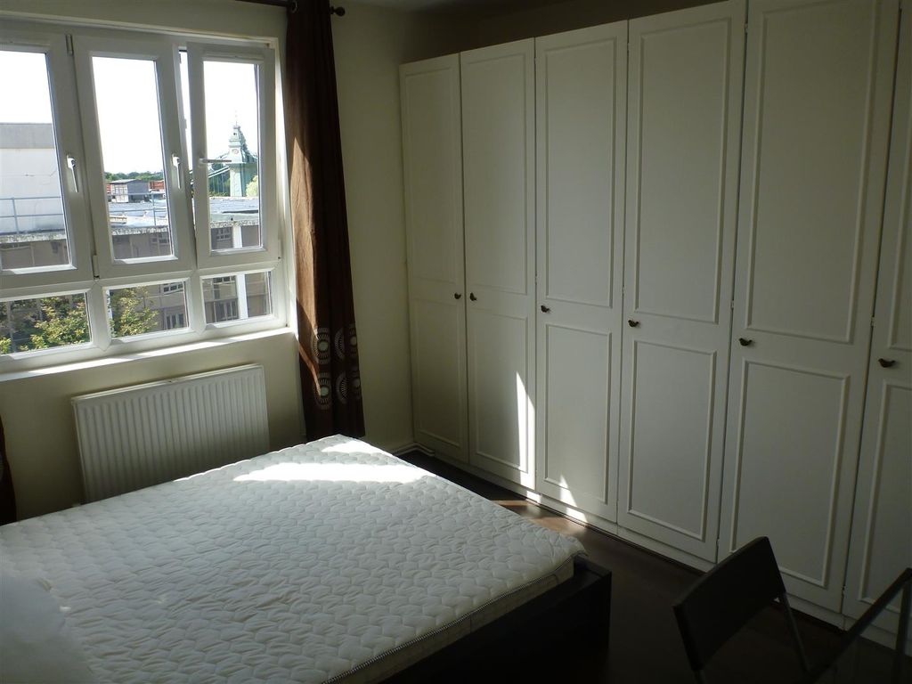 Property photo 2 of 3 Bedroom2A.Jpg