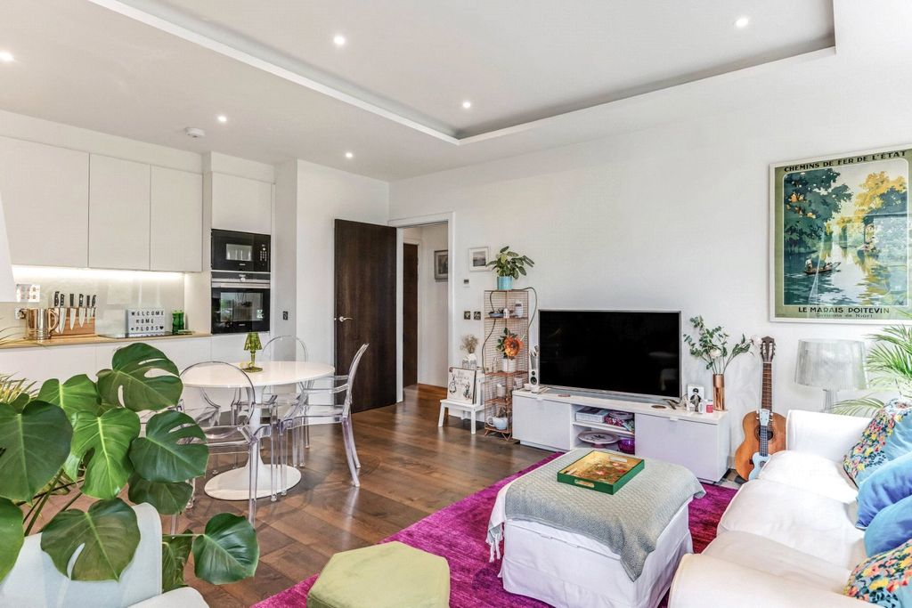 Property photo 2 of 10 Picture No. 23