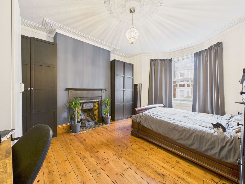 Property photo 3 of 10 Bedroom One