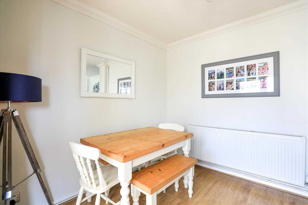 Property photo 3 of 22