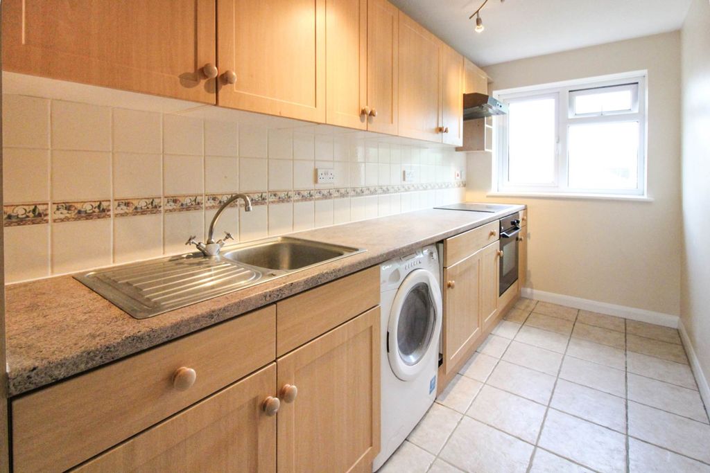 Property photo 3 of 6