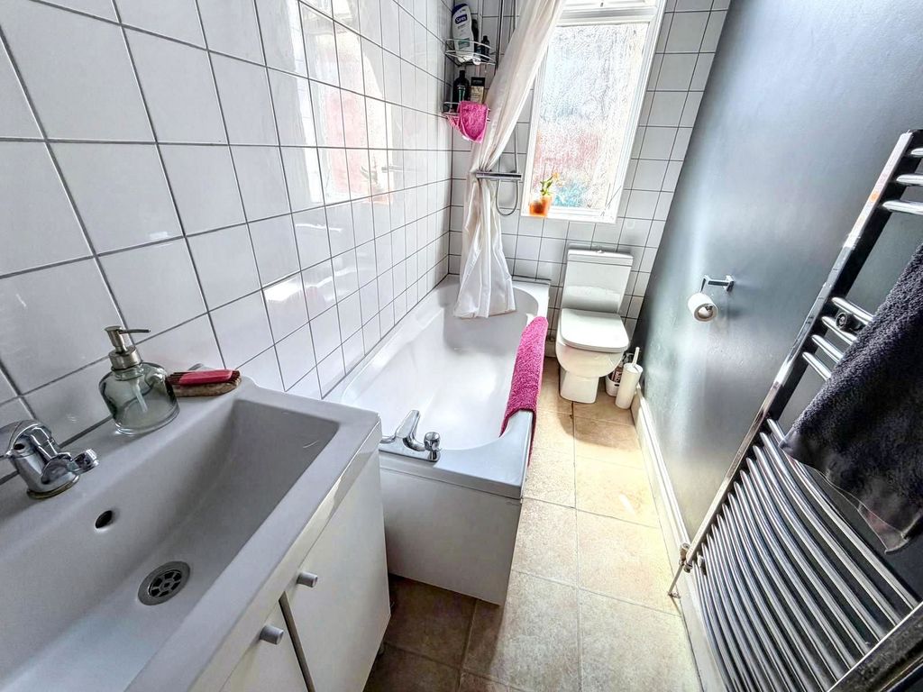 Additional image 10 of 2 bed flat for saleOsborne Gardens, North Shields NE29