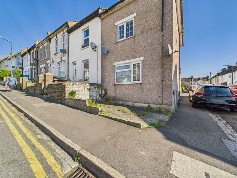 Property photo 3 of 4 Photo 2