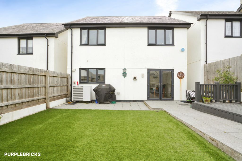 Property photo 3 of 38