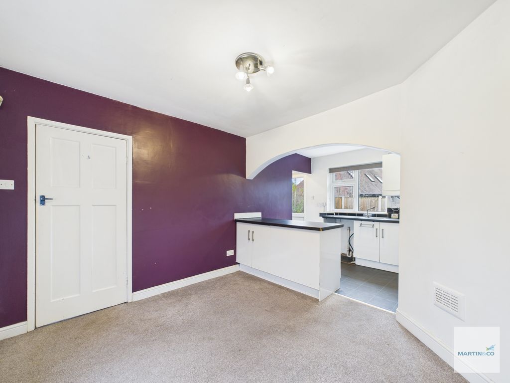 Property photo 2 of 14 Cam03394G0-Pr0423-Still003