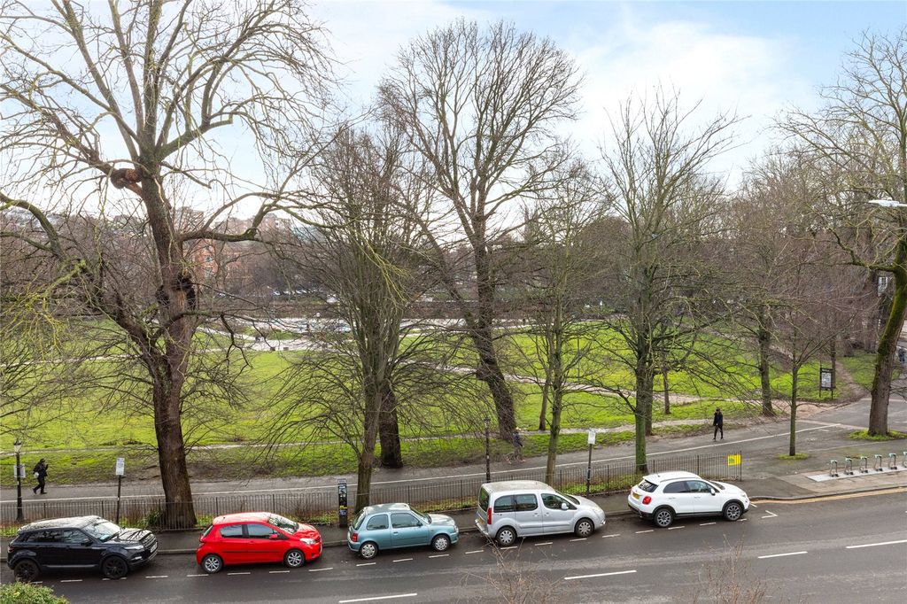 Additional image 33 of 6 bed end terrace house for salePark Crescent, Brighton, East Sussex BN2