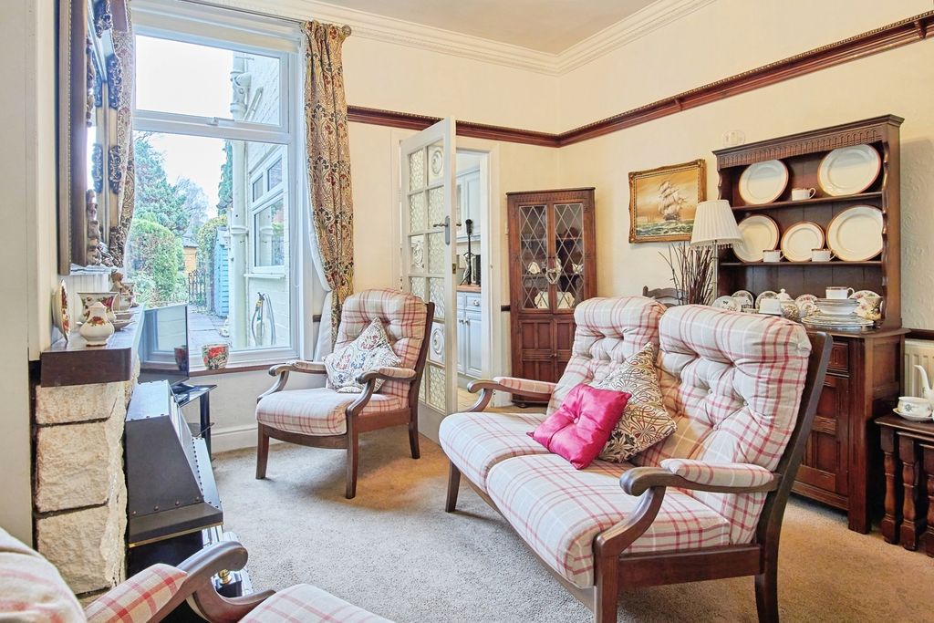 Property photo 3 of 19 Pbox-Img.Jpg