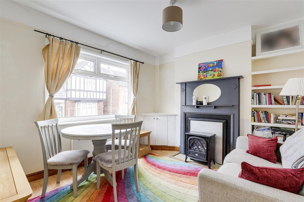Property photo 2 of 18 Holdencopley_5.Jpg