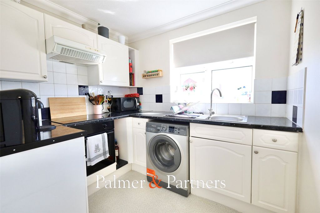 Property photo 2 of 7 Picture No. 06