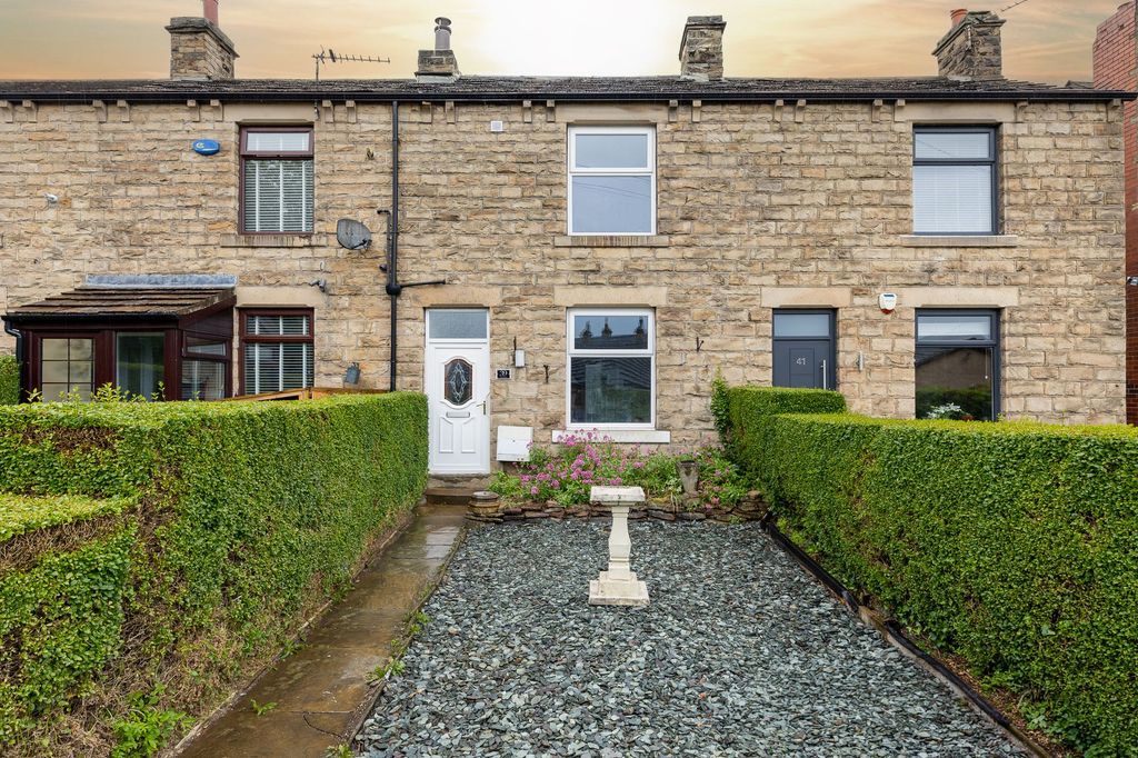 Property photo 1 of 24