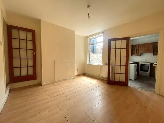 Property photo 3 of 8