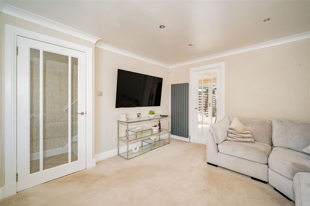 Property photo 2 of 27 10 Carnbane Drive Bf-3.Jpg