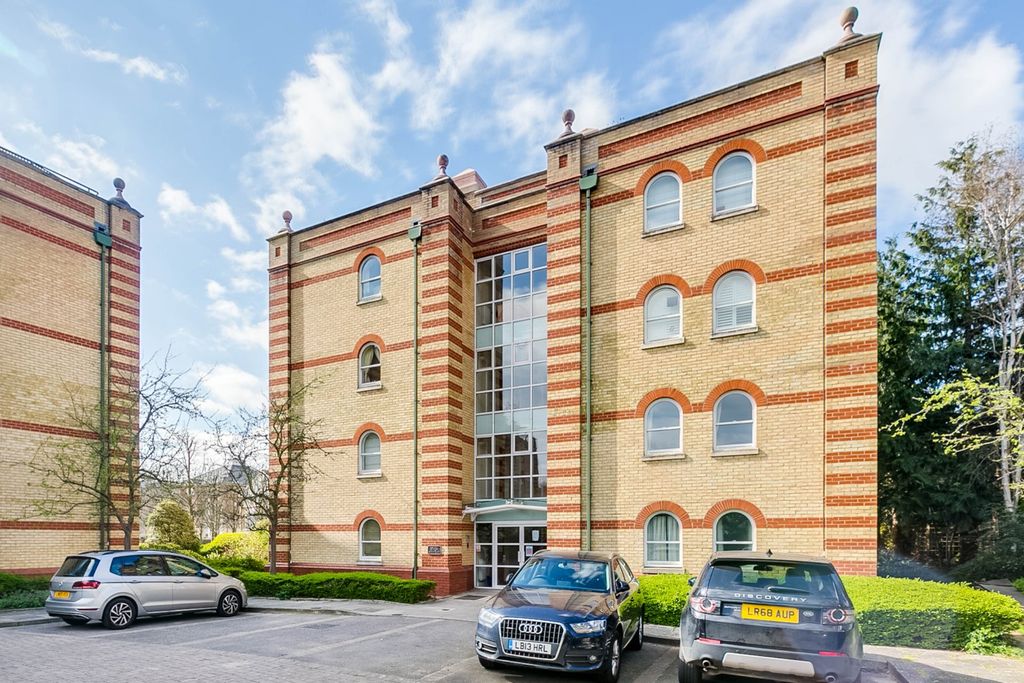 Property photo 3 of 14