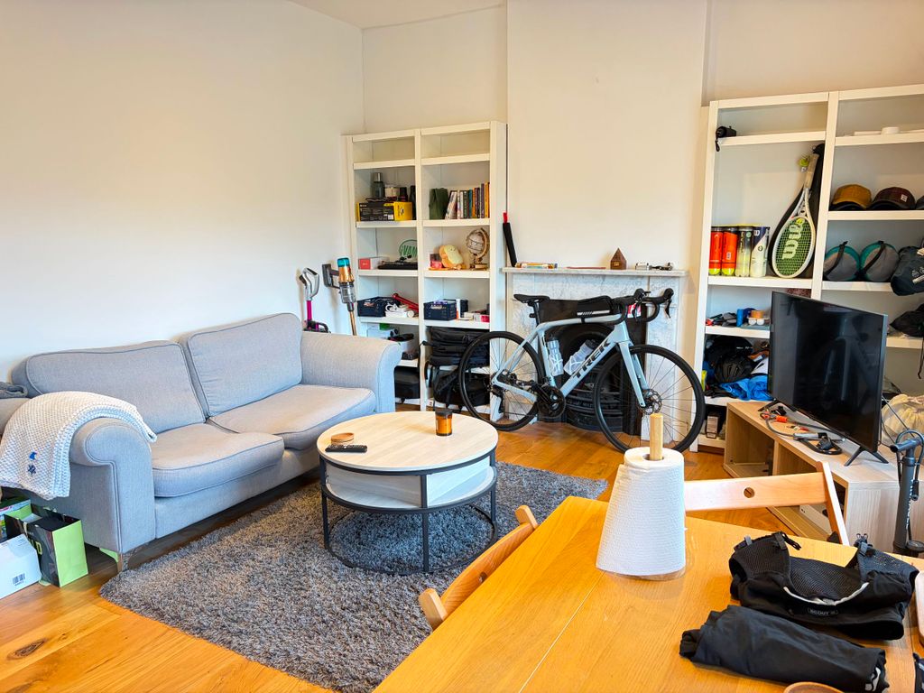 Property photo 3 of 11